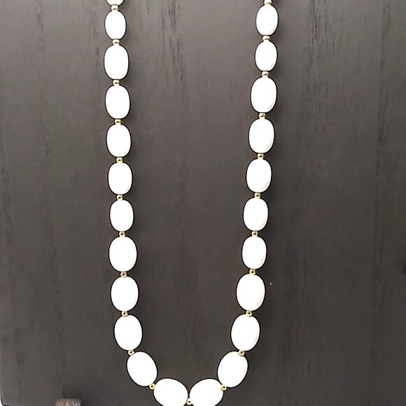 Monet Vintage Single Strand White Lucite Beaded Gold-Tone Spacer Necklace - Picture 10 of 15